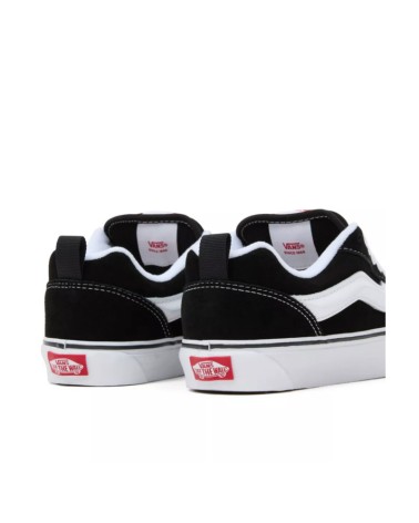 Zapatilla Vans Knu Skool NegraBlanca