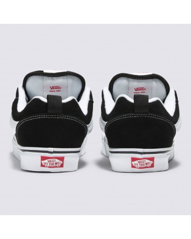 Zapatilla Vans Knu Skool NegraBlanca