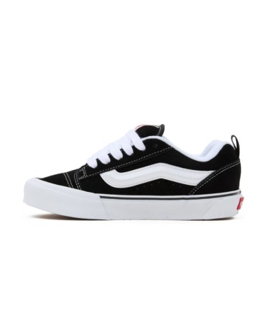 Zapatilla Vans Knu Skool NegraBlanca